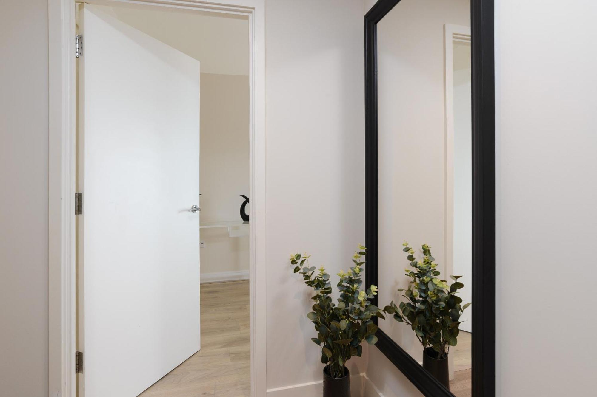 פלימות' Premium Apartment - Allocated Parking - Great Location מראה חיצוני תמונה