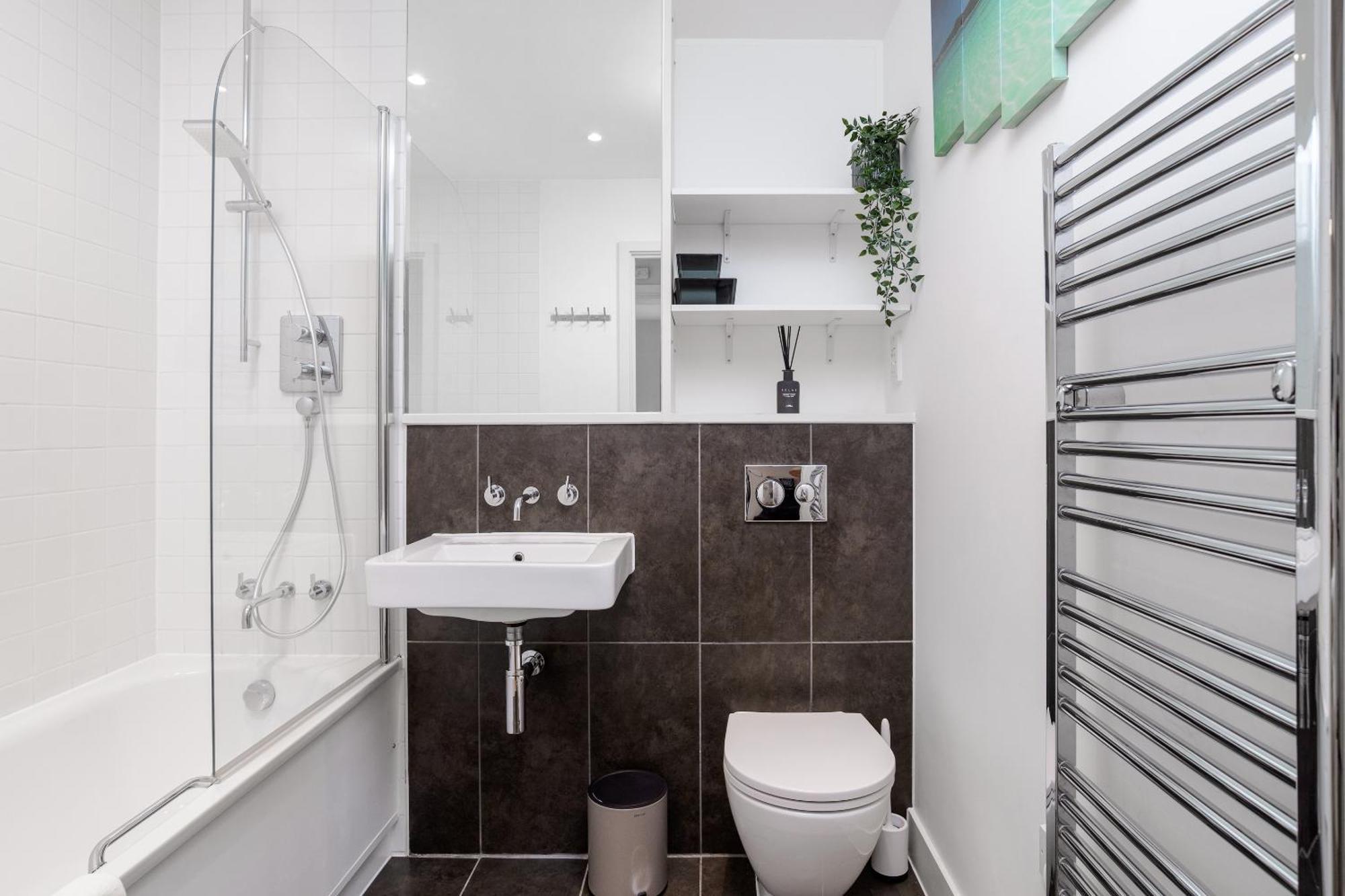 פלימות' Premium Apartment - Allocated Parking - Great Location מראה חיצוני תמונה
